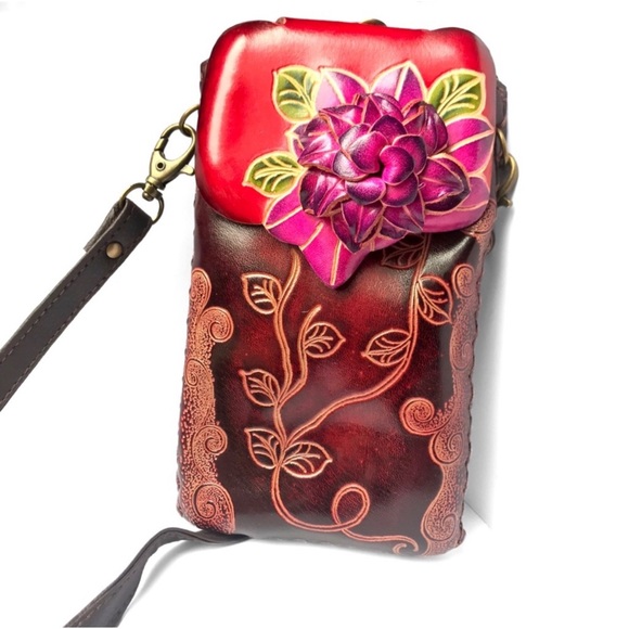 Blossom Boutique Handbags - 1 LEFT! Handmade Genuine Leather Floral Cellphone Crossbody Bag